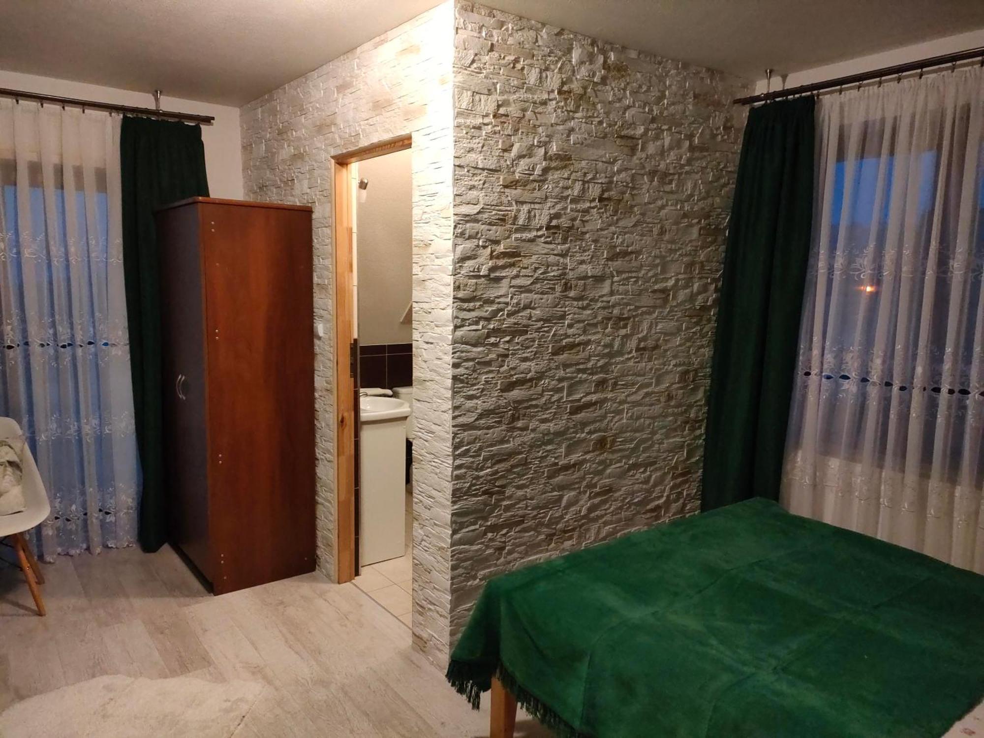 Pokoje U Mrugaly Czerwienne Chambre photo